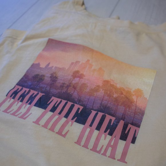 H&M Graphic T-Shirt "Feel the Heat" - Men's Large - Picture 3 of 3